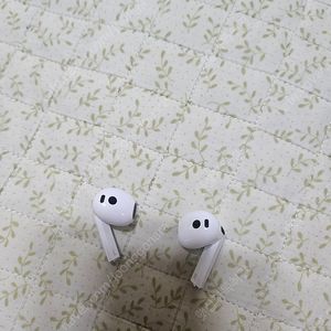 버즈3 화이트 판매합니다.