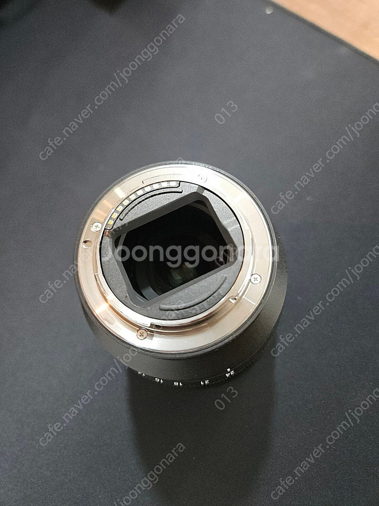 소니 12-24 G F4 박스풀 판매합니다--2
