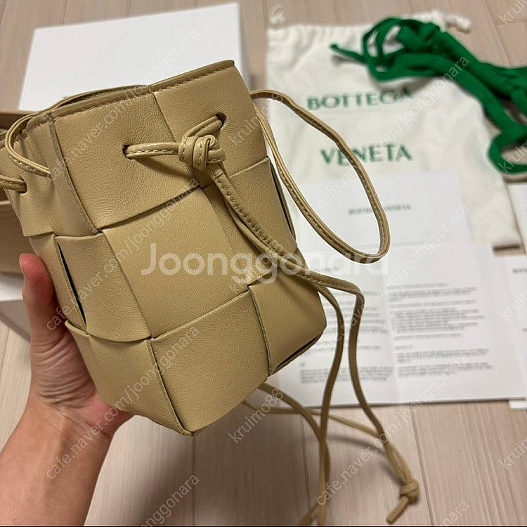 보테가 베네타(BOTTEGA VENETA) 미니 카세트...--6