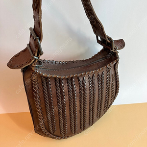 [FENDI] 빈티지 Whipstitch Oyster 가죽 숄더백/국내미유통