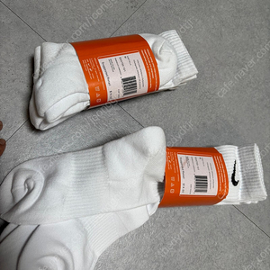 나이키 정품 품명sx4700-101장목양말M사이즈팝니다 미국정품 입니다