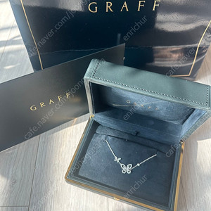 graff 그라프 실루엣 버터플라이 목걸이 이미지
