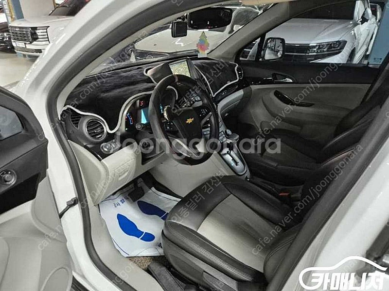 수원중고차 올란도 LPGi 플래티넘 패키지 2015 년식 흰색 가성비 중고차--6