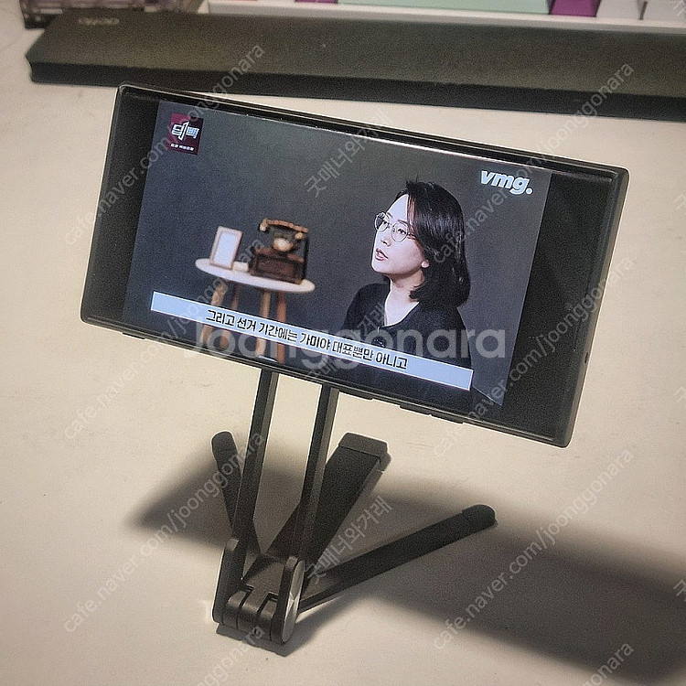 맥세이프 자석 스틸 거치대 삼각대 / 가방걸이 기능포함--7