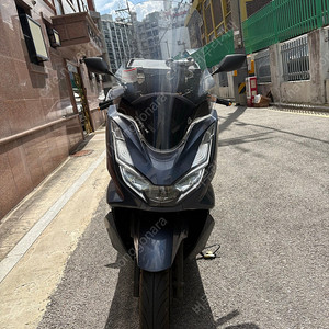 21년식 pcx125 abs 모델 판매 합니다.