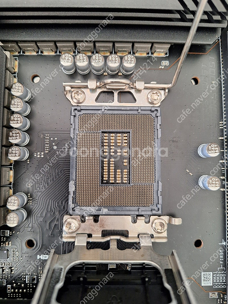 MSI Z690 토마호크 WIFI DDR4+클레브 에센...--4