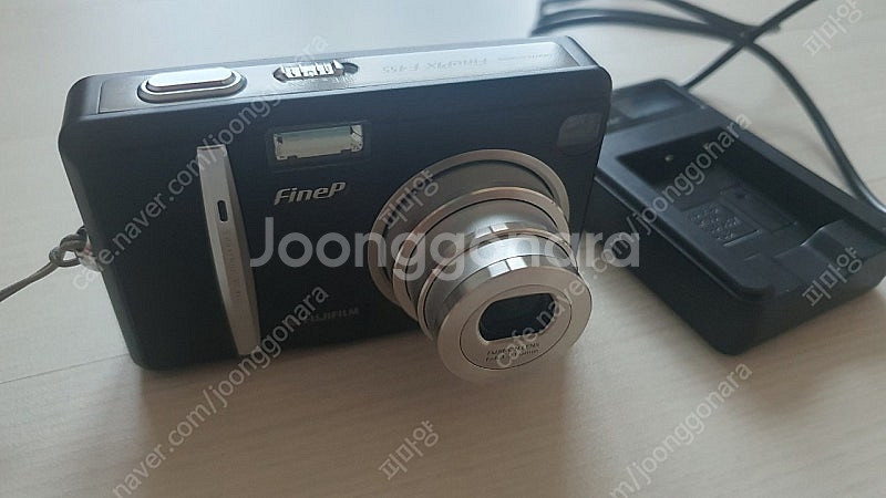 후지 파인픽스 F455 카메라--1