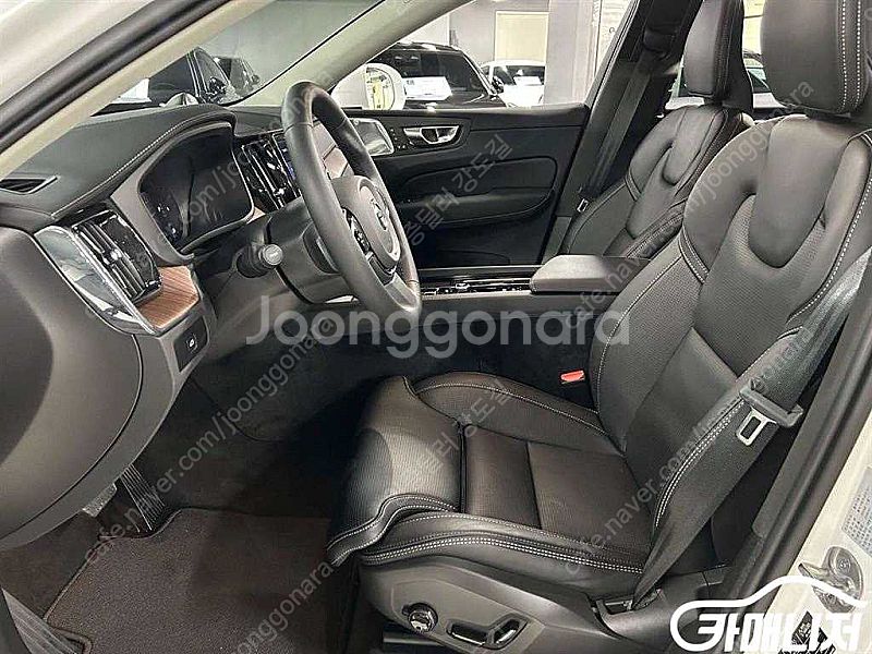 [볼보]XC60(2세대) B5 AWD 얼티메이트 브라이...--6