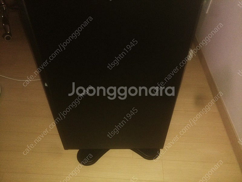 뷰싱크 32인치 60hz 모니터 팝니다.--3