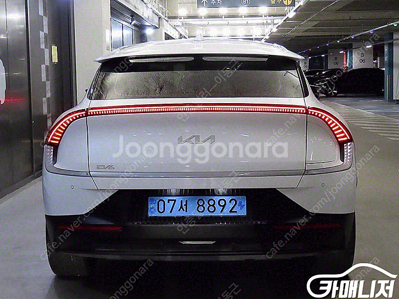 [기아]EV6 롱레인지 에어 | 2023 | 81,05...--5