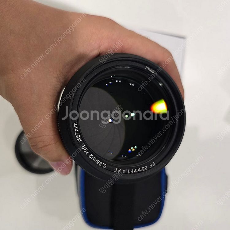 시루이 오로라 85mm F1.4 E마운트 팝니다--3