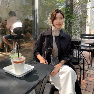 르뮈 시티 트렌치 베이지색