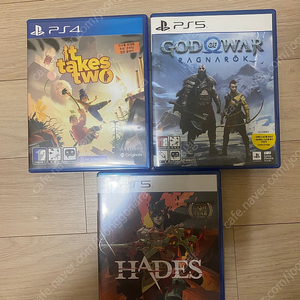 ps5 갓오브워 라그나로크. 잇테이크투. 하데스 일괄 싸게팝니다