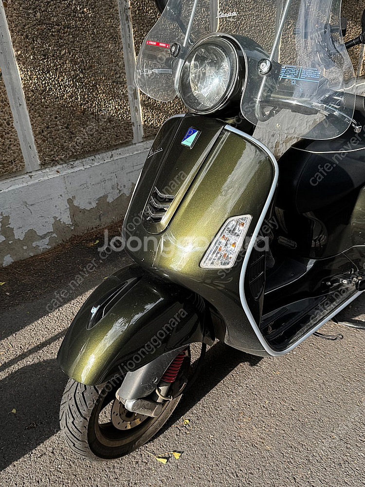 베스파 15년식 gts125 3v 딥그린 판매합니다.--0