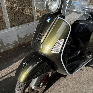 베스파 15년식 gts125 3v 딥그린 판매합니다.