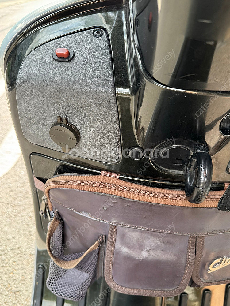 베스파 15년식 gts125 3v 딥그린 판매합니다.--4
