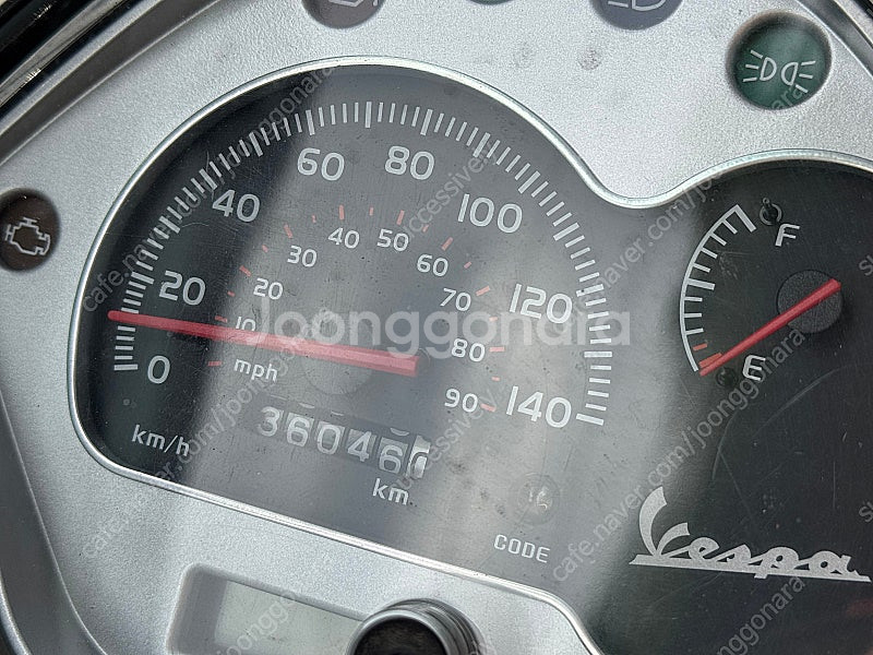 베스파 15년식 gts125 3v 딥그린 판매합니다.--7