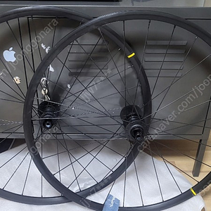 로드 bmc slr five 완차에서 탈거한 마빅 오픈디스크 휠셋 드롭바 판매합니다 (택포)
