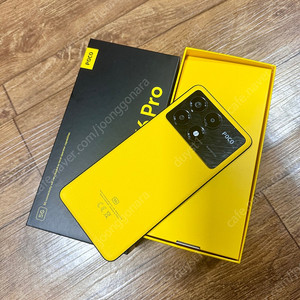 포코x6프로 팝니다