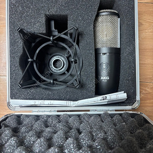 AKG P420 콘덴서 마이크