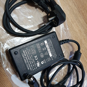어댑터 12V 5A 4핀 + 3구 전원선