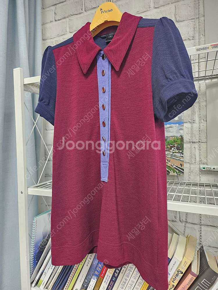 마크제이콥스 봄.가을 간절기 카라 울100% 여성반팔티...--1