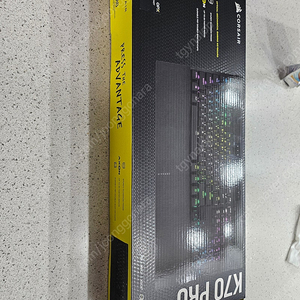 새상품 미개봉 커세어 K70 PRO OPX 게이밍 키보드 팝니다