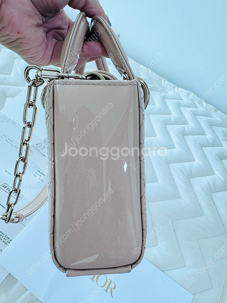 디올 디조이 스몰 페이던트 샌드핑크--2