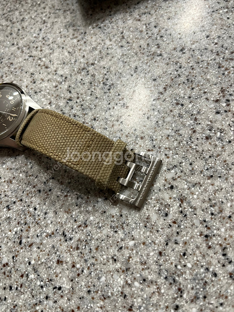 해밀턴 카키필드 오토매틱 42mm 판매합니다--3