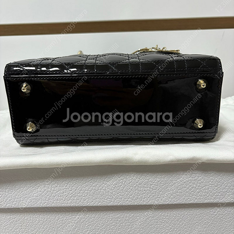 디올 레이디백 스몰 블랙 페이던트 매장구매 풀구성 팝니...--5