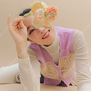 써스데이아일랜드 22년 공효진 뜨개 크로셰 크로쉐 나시 조끼 베스트 S