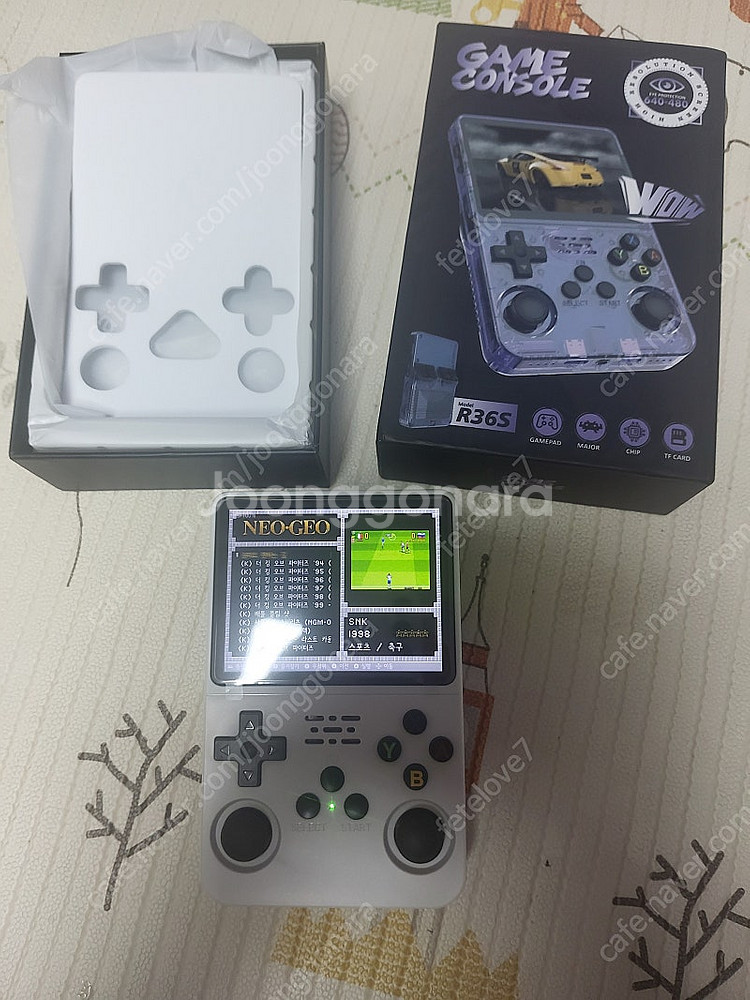 r36s+한방팩64g 3만원에 판매 합니다--0
