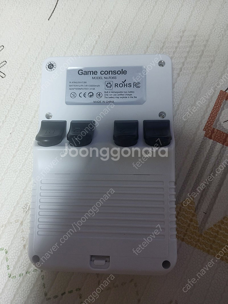 r36s+한방팩64g 3만원에 판매 합니다--2