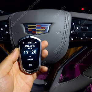 캐딜락 SUV 에스컬레이드 모든연식 자동차키를 최신형 고급 프리미엄 LCD 액정 디지털키로 업그레이드 전환 제작 편리한 근접도어, 차량제어 기능 활성화 추가 작업