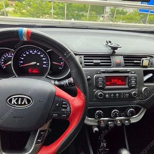 기아 올 뉴 프라이드 UB 5DR(해치백)1.4mpi 디럭스