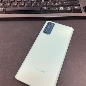 갤럭시S20FE 민트 128GB 무잔상 상태좋은 중고14만팝니다