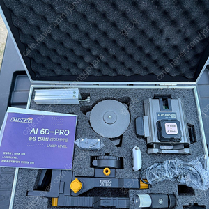 (25년4월구매)유레카 전자식 자동 레이저 레벨기 20라인 그린 레드 AI 6D-PRO