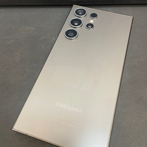 갤럭시S24울트라 블랙 256GB 무잔상 상태좋은 중고76만팝니다