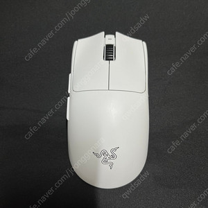 레이저 바이퍼 V3 PRO 화이트 팔아요, 바브삼 화이트