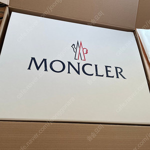 몽클레어 패딩 박스