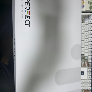 uperfect 18.4인치 4k 포터블 모니터 팝니다.