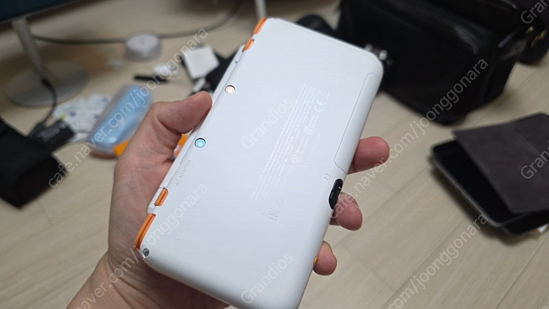 뉴 닌텐도 2ds xl 오렌지화이트+정품충전어댑터 18만원--4