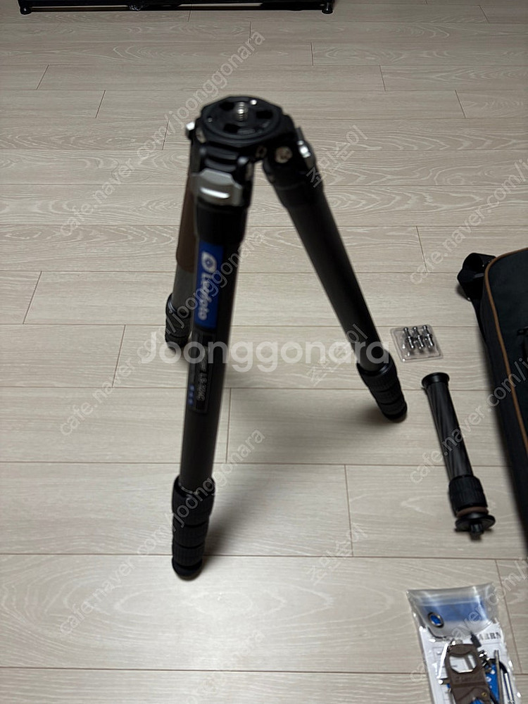 레오포토 삼각대 324c--3
