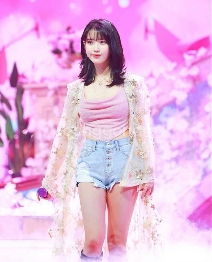택달린새상품) 낫유어로즈 아이유 볼레로 탑 소프트핑크--1