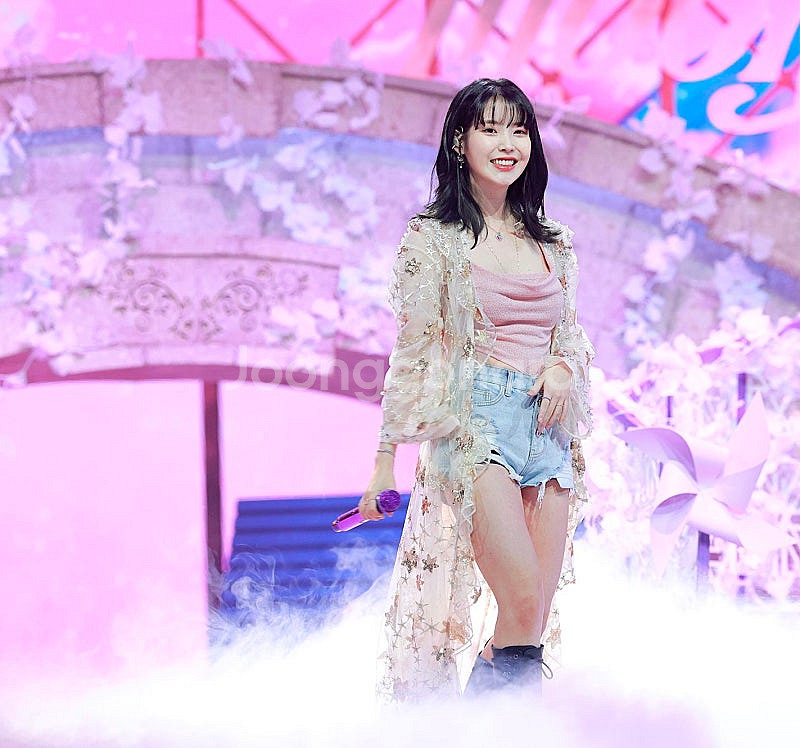 택달린새상품) 낫유어로즈 아이유 볼레로 탑 소프트핑크--2