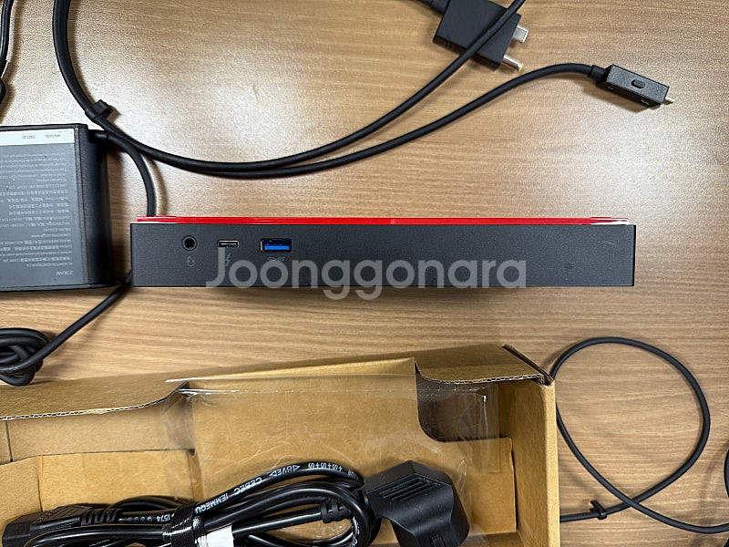 LENOVO 썬더볼트 3 workstation dock...--2