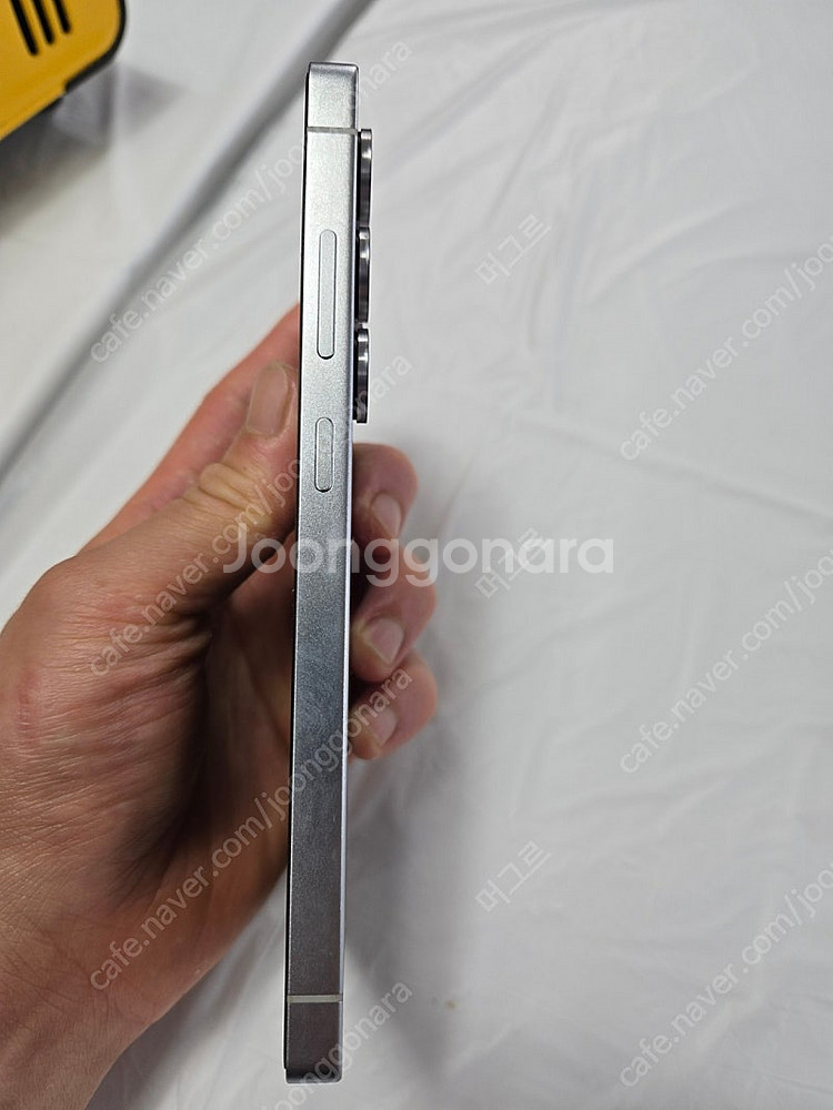 갤럭시 s25 울트라 256g 팝니다 (sk 통신사용)--2