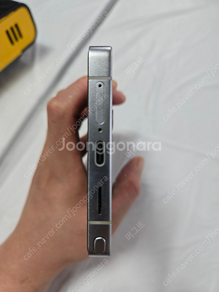갤럭시 s25 울트라 256g 팝니다 (sk 통신사용)--4