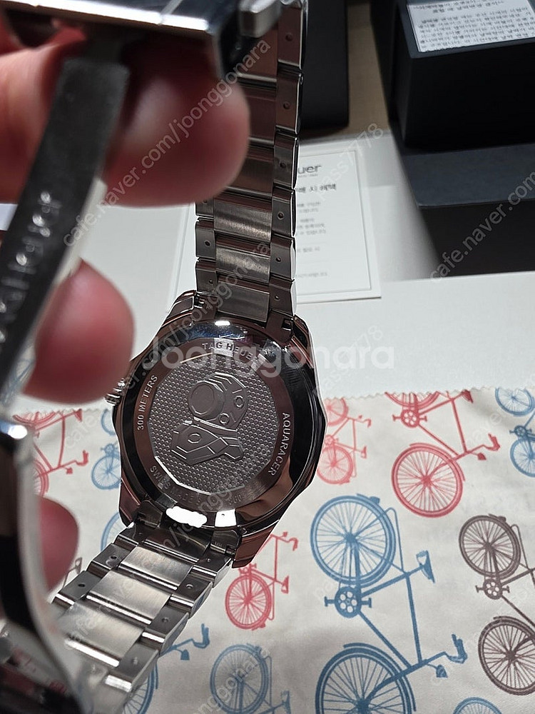 태그호이어 아쿠아레이서 프로페셔널 300 43mm--1