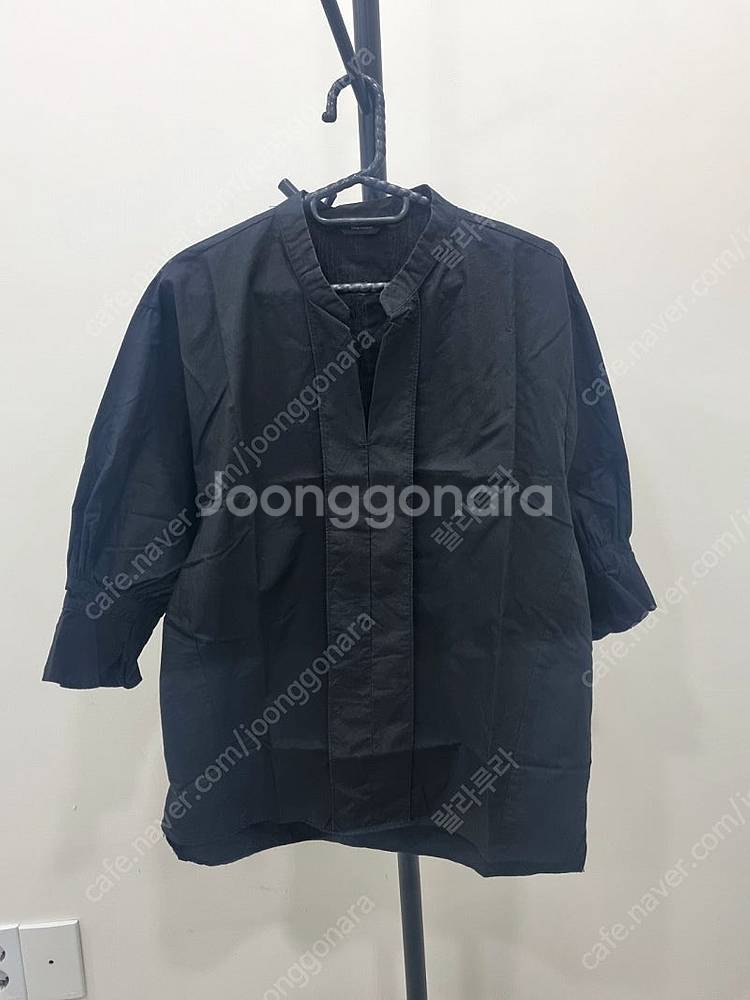 데일리룩 브이벌룬블랑 셔츠--2